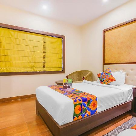 Fabhotel Golpark Calcutta Exterior foto