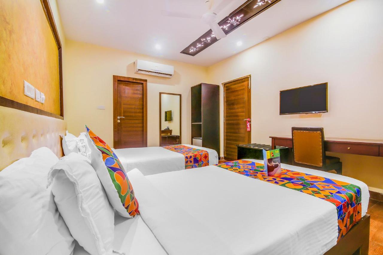 Fabhotel Golpark Calcutta Exterior foto