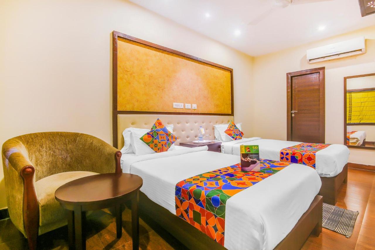 Fabhotel Golpark Calcutta Exterior foto