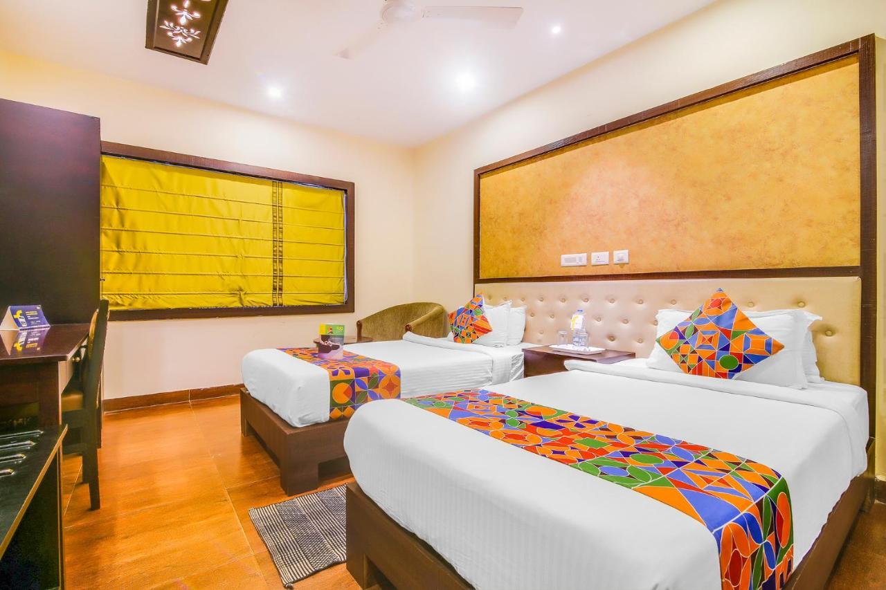 Fabhotel Golpark Calcutta Exterior foto