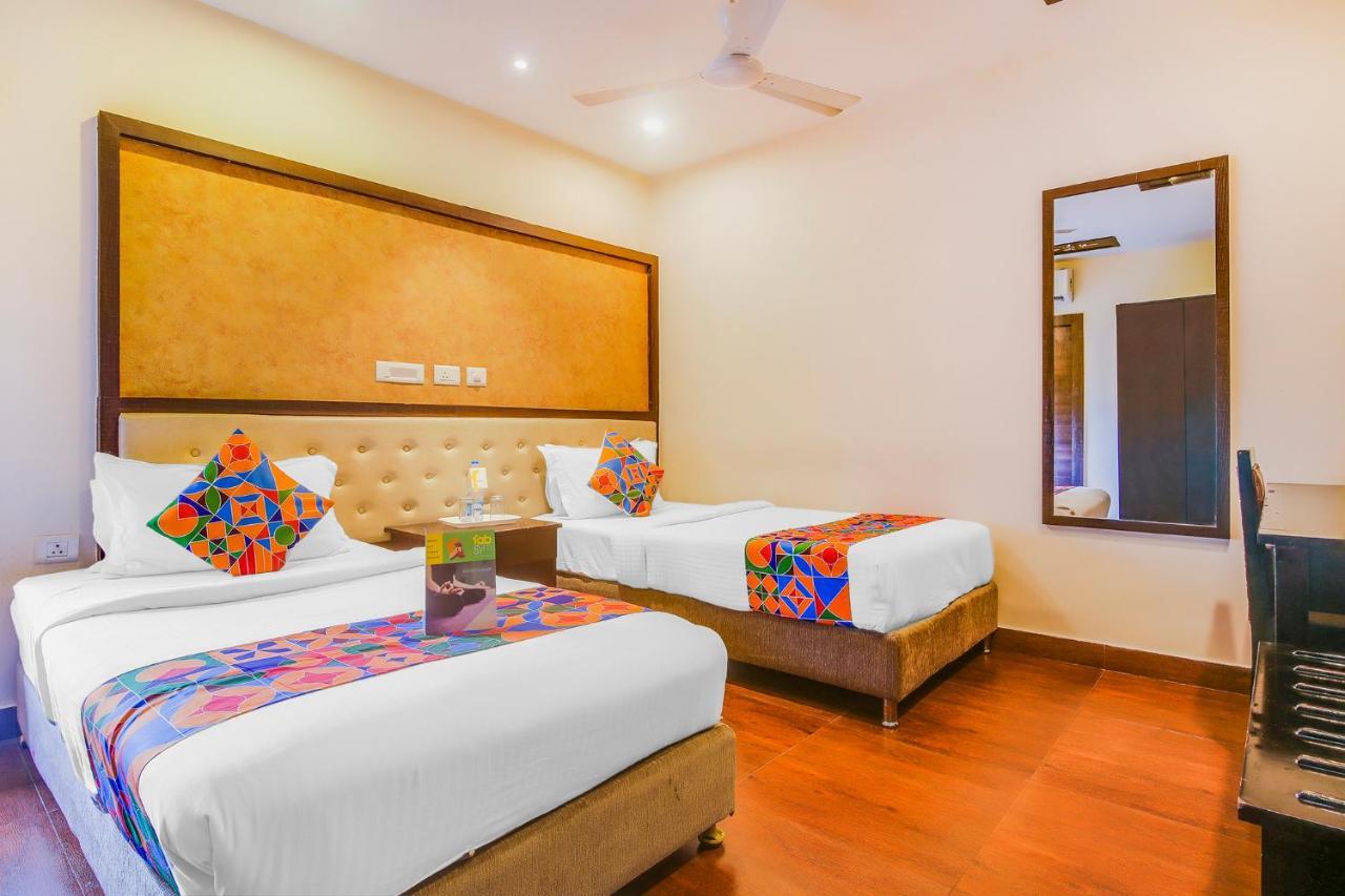 Fabhotel Golpark Calcutta Exterior foto